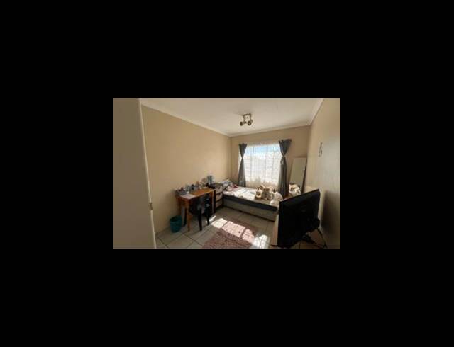 3 BEDROOM TOWNHOUSE SOLD IN FLORAUNA